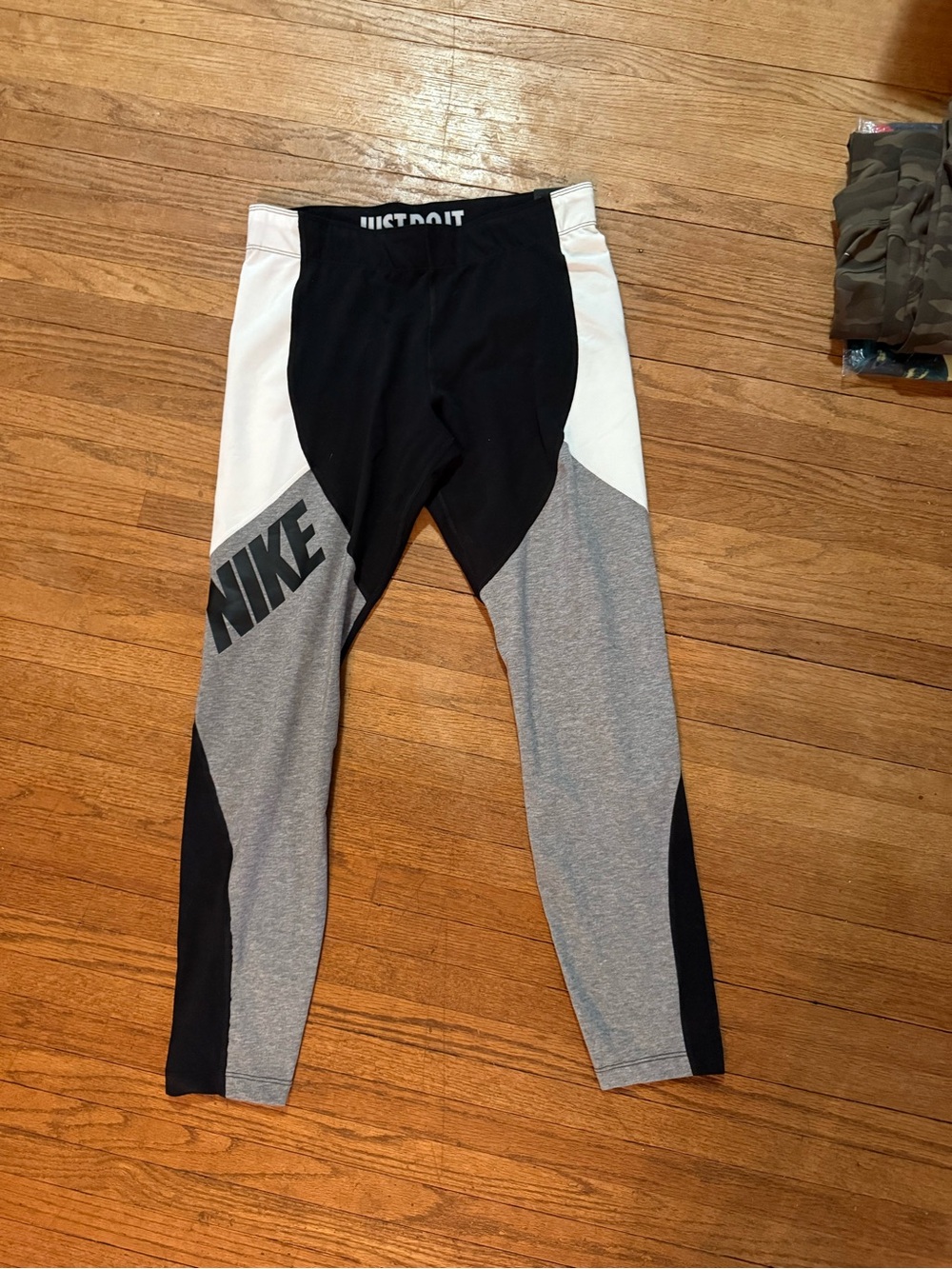Nike Kids Black, White & Gray Colorblock Leggings - Size Medium